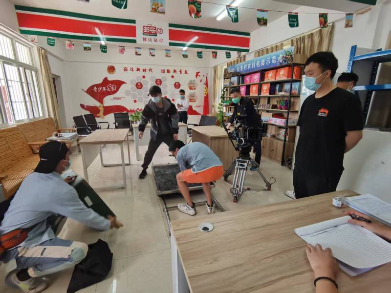 追星女孩心理学分析报告：沧县广告片拍摄公司揭秘饭圈应援式传播逻辑